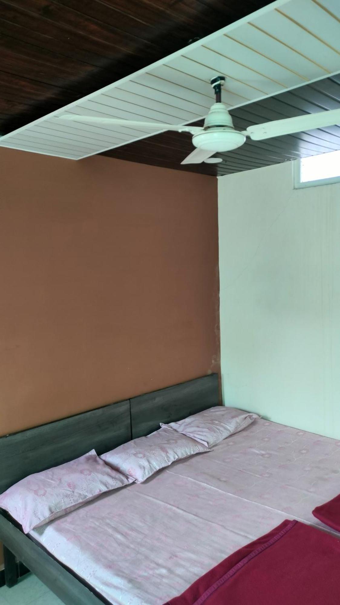 Kailash Kuti Guest House 우자인 객실 사진